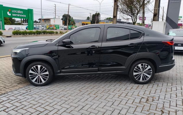 imagem-https://www.socarrao.com.br/sc-vehicle-images-prod/3236530/1786734036051-ZXggMDIuanBlZw.jpeg