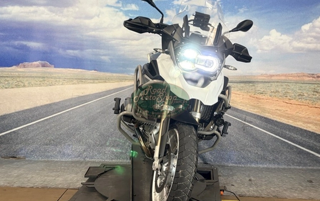 imagem-https://www.socarrao.com.br/sc-vehicle-images-prod/3236633/1786734334288-UjEyMDBHUyBGZXJuYW5kb18xOC5qcGc.jpg