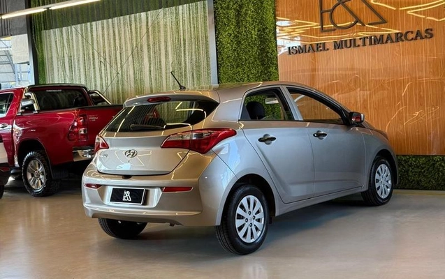 imagem-https://www.socarrao.com.br/sc-vehicle-images-prod/3236653/1789216972246-8361598_10_B_385596dbc3.jpeg