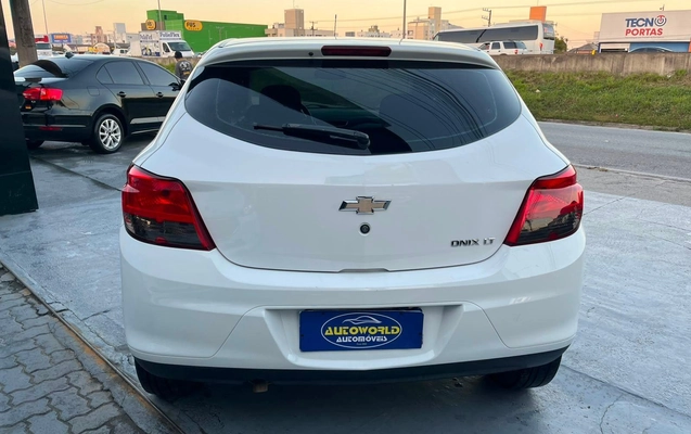 imagem-https://www.socarrao.com.br/sc-vehicle-images-prod/3236881/1786735060101-56177cb43ddc4d53b66bdebdb3ce9d4c_1784323376188.jpg