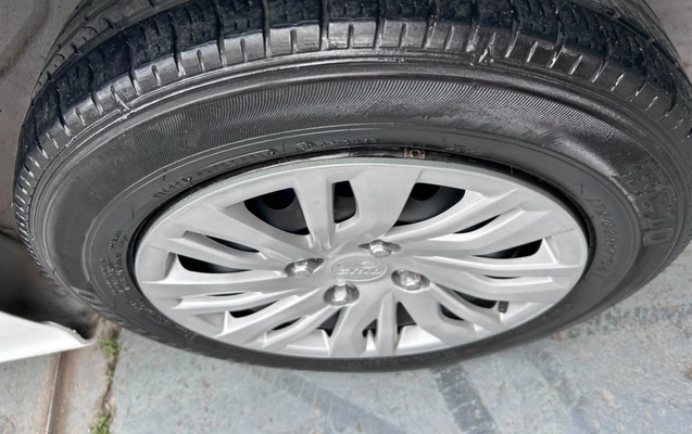 imagem-https://www.socarrao.com.br/sc-vehicle-images-prod/3236886/1786735034325-2_035603.jpg