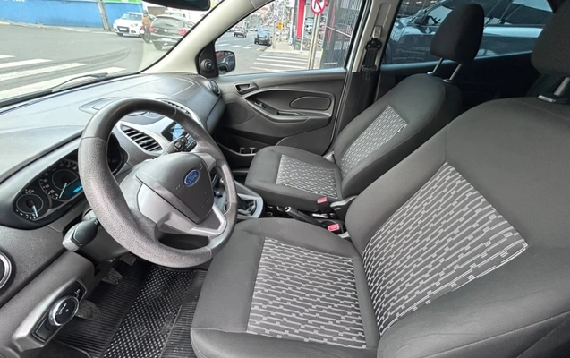 imagem-https://www.socarrao.com.br/sc-vehicle-images-prod/3236886/1786735034331-4_035603.jpg