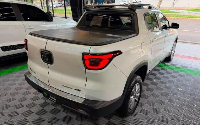 imagem-https://www.socarrao.com.br/sc-vehicle-images-prod/3236991/1789564247810-8378542_10_B_252ceee31e.jpeg