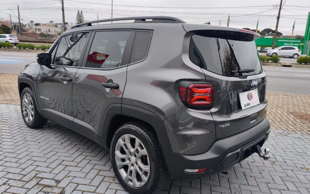 imagem-https://www.socarrao.com.br/sc-vehicle-images-prod/3237009/1786735235107-ZXggMDMuanBlZw.jpeg