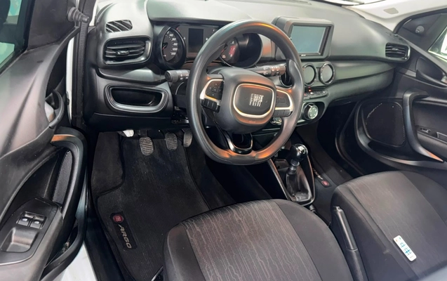 imagem-https://www.socarrao.com.br/sc-vehicle-images-prod/3237087/1786735360255-RkVGRUZRLmpwZWc.jpeg