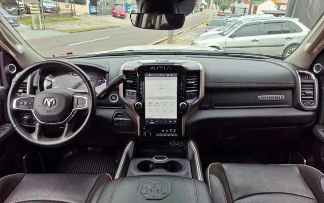 imagem-https://www.socarrao.com.br/sc-vehicle-images-prod/3237108/1790176112343-8367951_10_B_721a0f4394.jpeg
