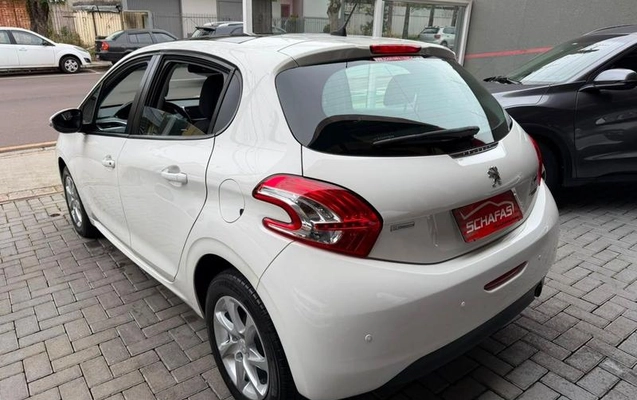 imagem-https://www.socarrao.com.br/sc-vehicle-images-prod/3237215/1786796917554-8367983_4_B_db571025b9.jpeg