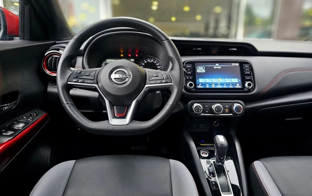 imagem-https://www.socarrao.com.br/sc-vehicle-images-prod/3237350/1789240255096-MamqjVpKvxXxSNMNQr0fPztVDe7m8MiF.jpg