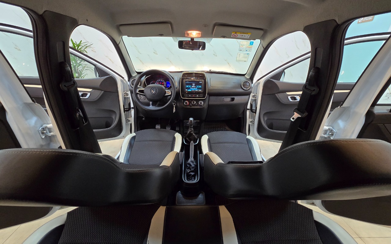 imagem-https://www.socarrao.com.br/sc-vehicle-images-prod/3237369/1786736020213-OC5qcGc.jpg