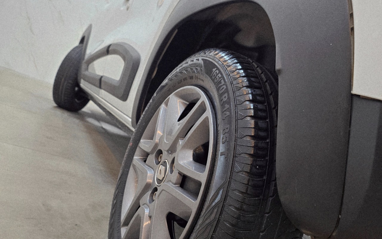 imagem-https://www.socarrao.com.br/sc-vehicle-images-prod/3237369/1786736021405-MTYuanBn.jpg
