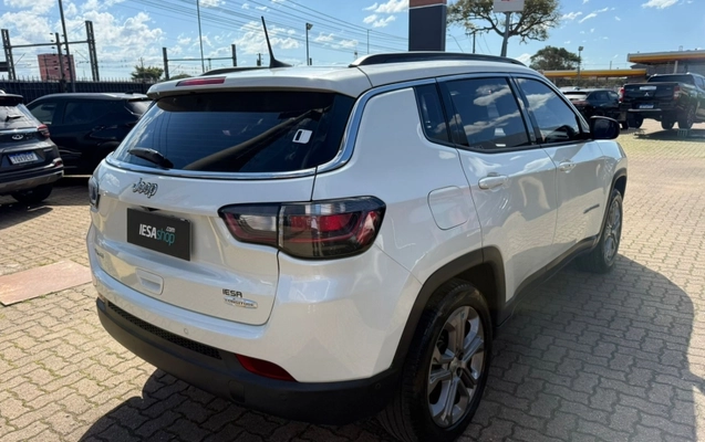 imagem-https://www.socarrao.com.br/sc-vehicle-images-prod/3237529/1788463169948-zaM7FkLibmsKWumGrulN4gOCIa2u7LRi.jpg