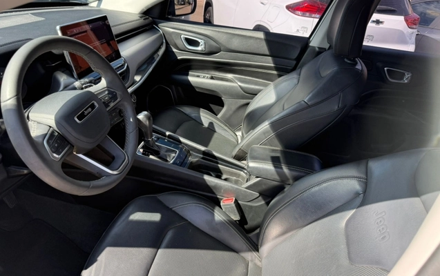 imagem-https://www.socarrao.com.br/sc-vehicle-images-prod/3237529/1788463169950-4o2QaZ5itICxO5wAsv3FR6coccIs6CcE.jpg