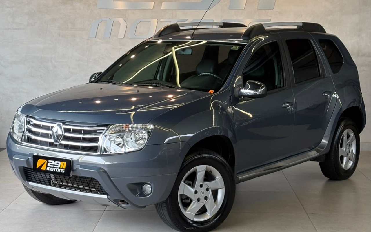 Renault Duster 2014 Cinza — foto 1 de 3