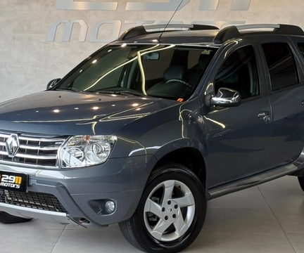 Renault Duster 2014 Cinza — foto 1 de 3