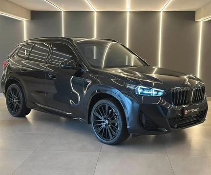 BMW X1 2025 Preto — foto 1 de 3