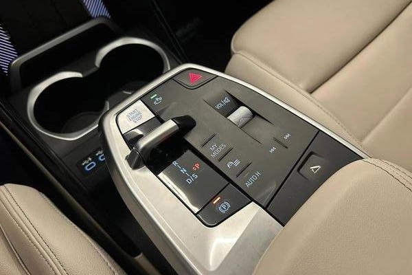 imagem-https://www.socarrao.com.br/sc-vehicle-images-prod/3237855/1788898607841-8379617_6_B_a590717b04.jpeg