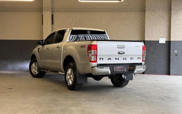 imagem-https://www.socarrao.com.br/sc-vehicle-images-prod/3237987/1786737332241-8379266_4_B_9b1e3c83ef.jpeg