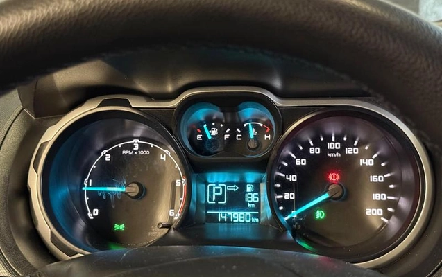 imagem-https://www.socarrao.com.br/sc-vehicle-images-prod/3237987/1786737332250-8379266_13_B_e63387c72f.jpeg