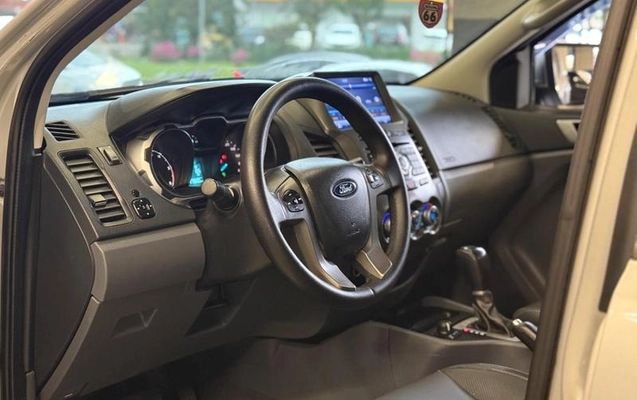 imagem-https://www.socarrao.com.br/sc-vehicle-images-prod/3237987/1786737332254-8379266_17_B_4ffed6ad26.jpeg