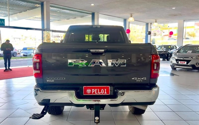 imagem-https://www.socarrao.com.br/sc-vehicle-images-prod/3238206/1786738120223-8272139_7_B_4b0a052936.jpeg
