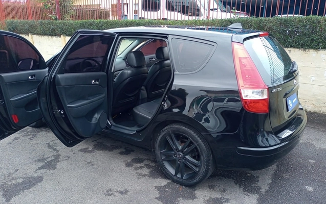 imagem-https://www.socarrao.com.br/sc-vehicle-images-prod/3238225/1786738200115-MzcxMDNhZTgtZGRiMS00ZGJlLTg5Y2YtODA2NDQ1OWM2ZWI3LmpwZw.jpg