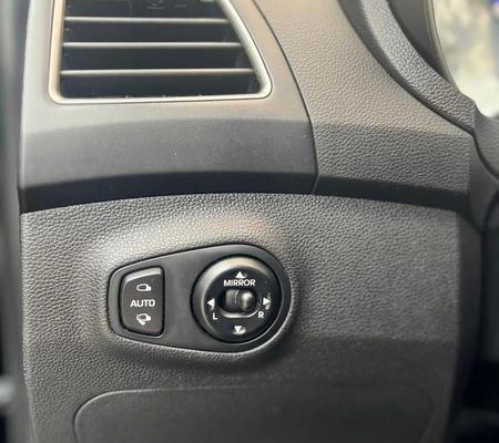 imagem-https://www.socarrao.com.br/sc-vehicle-images-prod/3238415/1786738555159-8381321_6_B_a320cdb0b8.jpeg