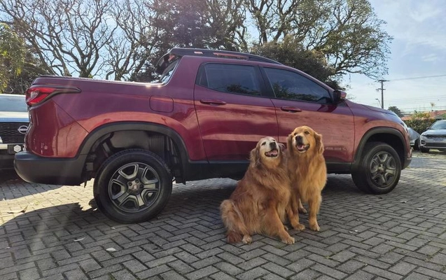 imagem-https://www.socarrao.com.br/sc-vehicle-images-prod/3238453/1789135898265-8382099_2_B_15ea453247.jpeg