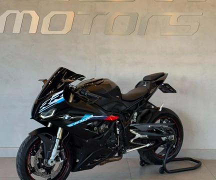 BMW S 1000 RR 2022 Preto — foto 1 de 3