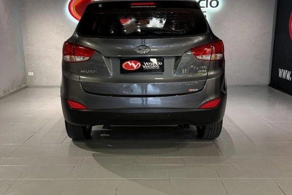 imagem-https://www.socarrao.com.br/sc-vehicle-images-prod/3238535/1786740787598-8365543_13_B_98d0da0c8a.jpeg