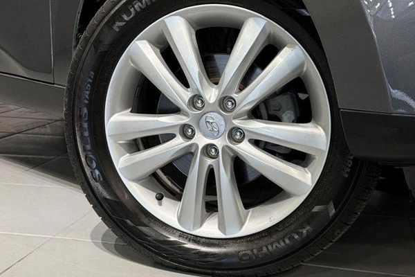 imagem-https://www.socarrao.com.br/sc-vehicle-images-prod/3238535/1786740787612-8365543_16_B_599c293d0b.jpeg
