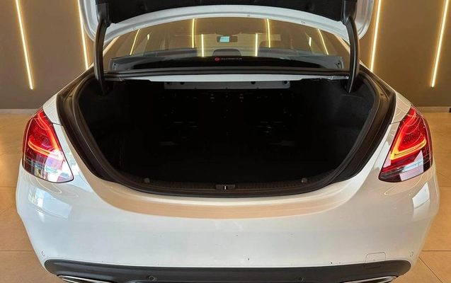 imagem-https://www.socarrao.com.br/sc-vehicle-images-prod/3238584/1788898614199-8361993_13_B_bf23de2a18.jpeg