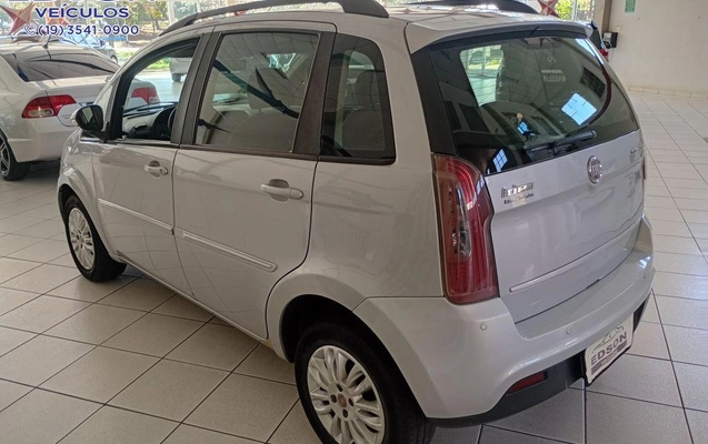 imagem-https://www.socarrao.com.br/sc-vehicle-images-prod/3238586/1786739016844-1234459.jpg