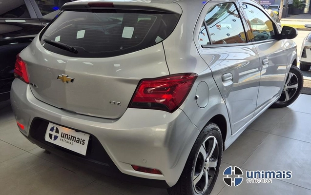 imagem-https://www.socarrao.com.br/sc-vehicle-images-prod/3238615/1786739059229-f50035b4-b0dd-450b-b4ac-6c1d59aaf91f20260814163523.jpeg