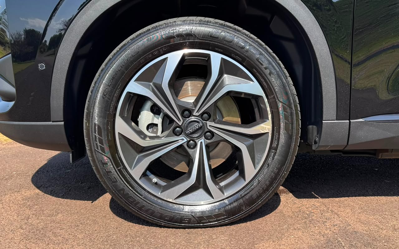 imagem-https://www.socarrao.com.br/sc-vehicle-images-prod/3238705/1786739164751-V2hhdHNBcHAgSW1hZ2UgMjAyNi0wOC0xNCBhdCAxNi41MC4wMSAoMSkuanBlZw.jpeg