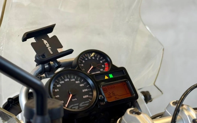 imagem-https://www.socarrao.com.br/sc-vehicle-images-prod/3238819/1786739373031-V2hhdHNBcHAgSW1hZ2UgMjAyNi0wOC0xNCBhdCAxNy4yNC4xNCAoMSkuanBlZw.jpeg