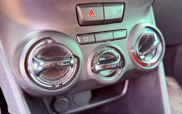 imagem-https://www.socarrao.com.br/sc-vehicle-images-prod/3238834/1791379508477-8368482_6_B_b6556703e3.jpeg