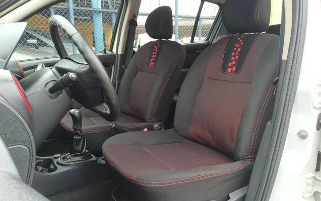 imagem-https://www.socarrao.com.br/sc-vehicle-images-prod/3238884/1786739572165-Nzc1NjAyOTU4XzE1NjUwNzA0NTg3NDc4MTBfNjAzODYwMTAzMjA1ODY5NDM2OF9uLmpwZw.jpg