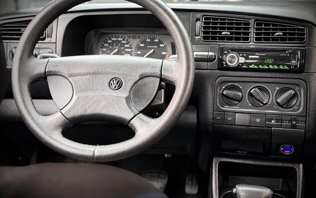imagem-https://www.socarrao.com.br/sc-vehicle-images-prod/3238986/1786975813777-8382492_16_B_ade3a5658e.jpeg
