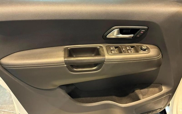 imagem-https://www.socarrao.com.br/sc-vehicle-images-prod/3238988/1788352185998-8382306_8_B_1e869601ea.jpeg