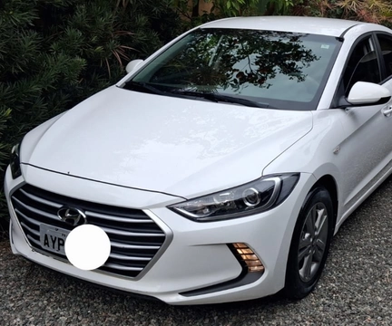Hyundai Elantra 2.0 16V Flex Aut. 2017 Branco — foto 1 de 3