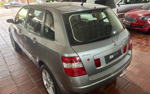 imagem-https://www.socarrao.com.br/sc-vehicle-images-prod/3239037/1786740108403-BmAexuz8iG9ejC2EznCYkzq5G1ZJzJQG.jpg