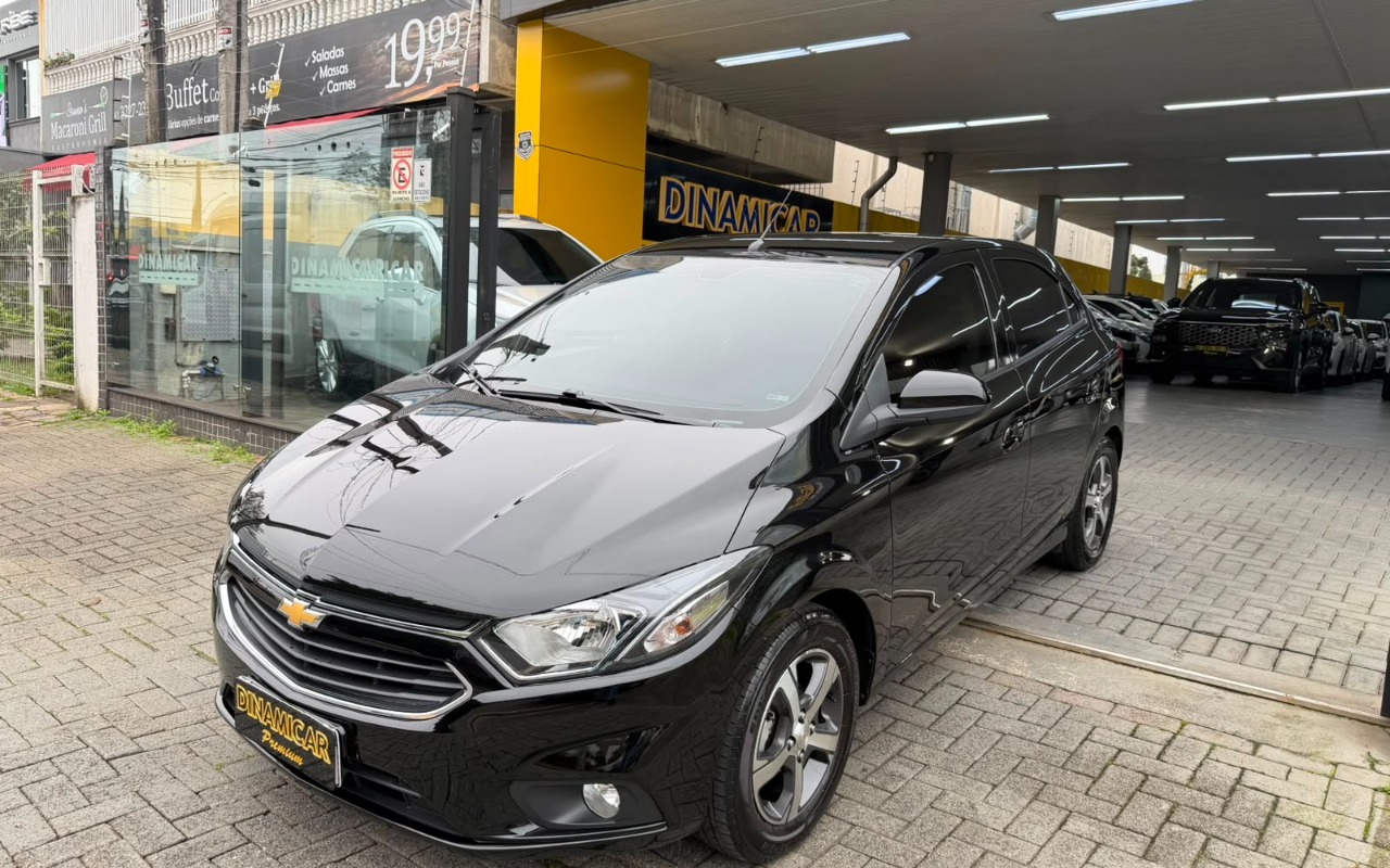 imagem-https://www.socarrao.com.br/sc-vehicle-images-prod/3239039/1786740093370-Ni5qcGVn.jpeg