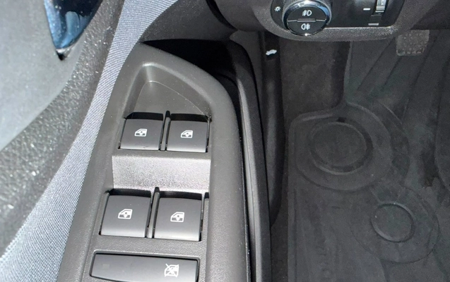 imagem-https://www.socarrao.com.br/sc-vehicle-images-prod/3239039/1786740094616-MTkuanBlZw.jpeg