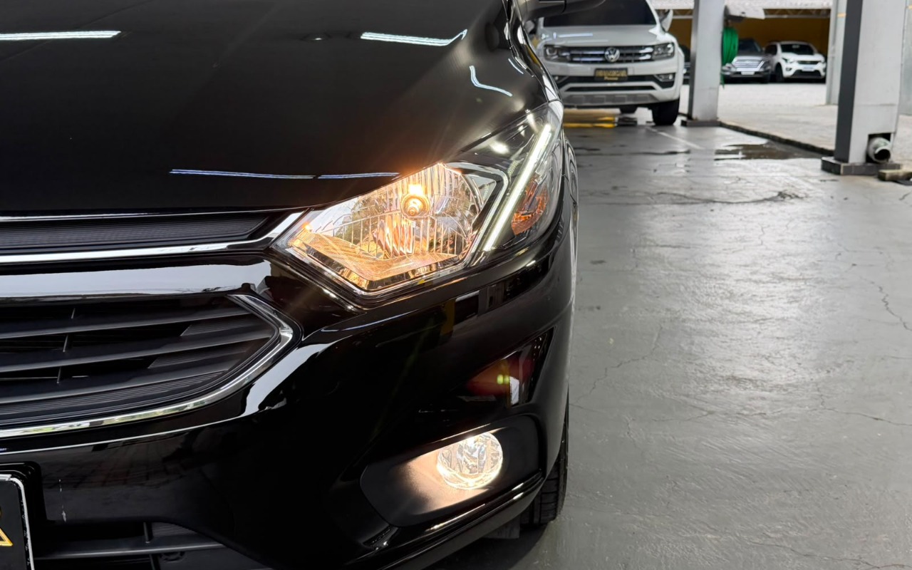 imagem-https://www.socarrao.com.br/sc-vehicle-images-prod/3239039/1786740095257-MjUuanBlZw.jpeg