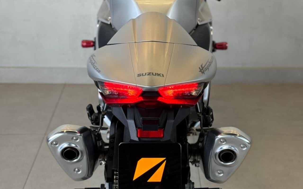 imagem-https://www.socarrao.com.br/sc-vehicle-images-prod/3239136/1786740278936-V2hhdHNBcHAgSW1hZ2UgMjAyNi0wOC0xNCBhdCAxNy40MS40Ny5qcGVn.jpeg