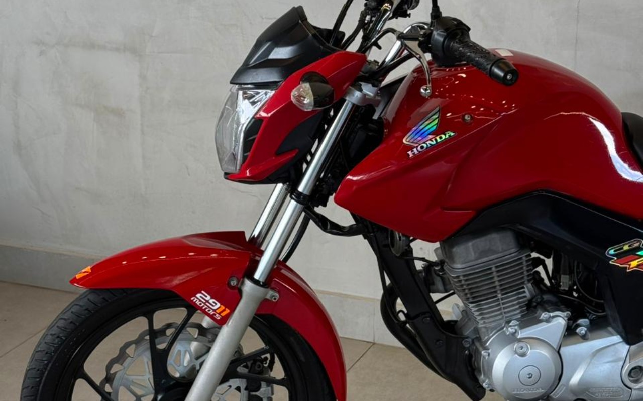 imagem-https://www.socarrao.com.br/sc-vehicle-images-prod/3239471/1786740992888-V2hhdHNBcHAgSW1hZ2UgMjAyNi0wOC0xNCBhdCAxNy41My40Ny5qcGVn.jpeg