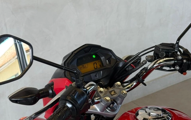 imagem-https://www.socarrao.com.br/sc-vehicle-images-prod/3239471/1786740993488-V2hhdHNBcHAgSW1hZ2UgMjAyNi0wOC0xNCBhdCAxNy41My40OCAoMSkuanBlZw.jpeg