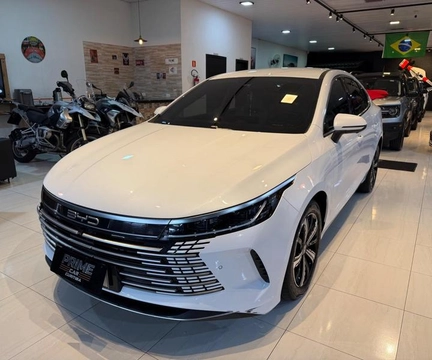 BYD King 2025 Branco — foto 1 de 3