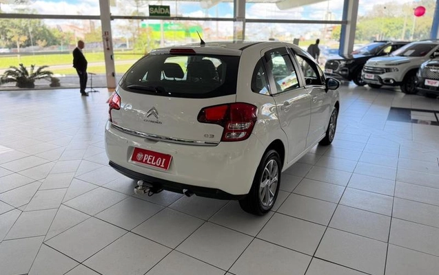 imagem-https://www.socarrao.com.br/sc-vehicle-images-prod/3239721/1789415719056-8362791_7_B_32b0002fd7.jpeg