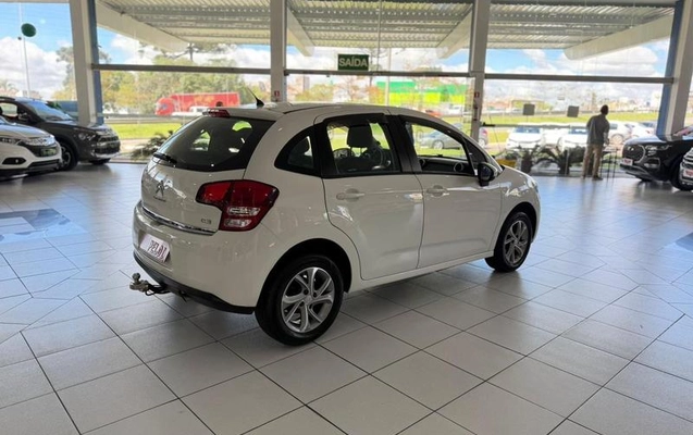 imagem-https://www.socarrao.com.br/sc-vehicle-images-prod/3239721/1789415719057-8362791_10_B_ac12126995.jpeg